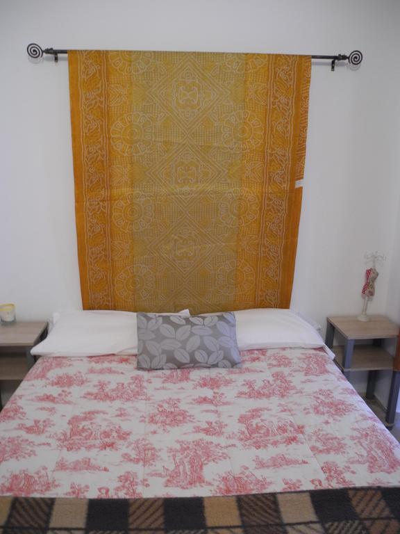 Apartment Cal Viola Torroja Exterior photo